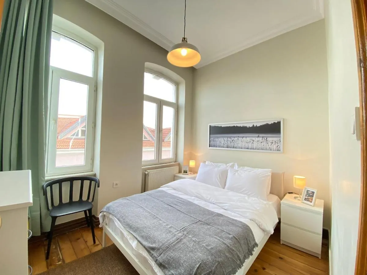 Building Near Galata Tower With Great View In Beyoglu Apartment Istanbul Turkey